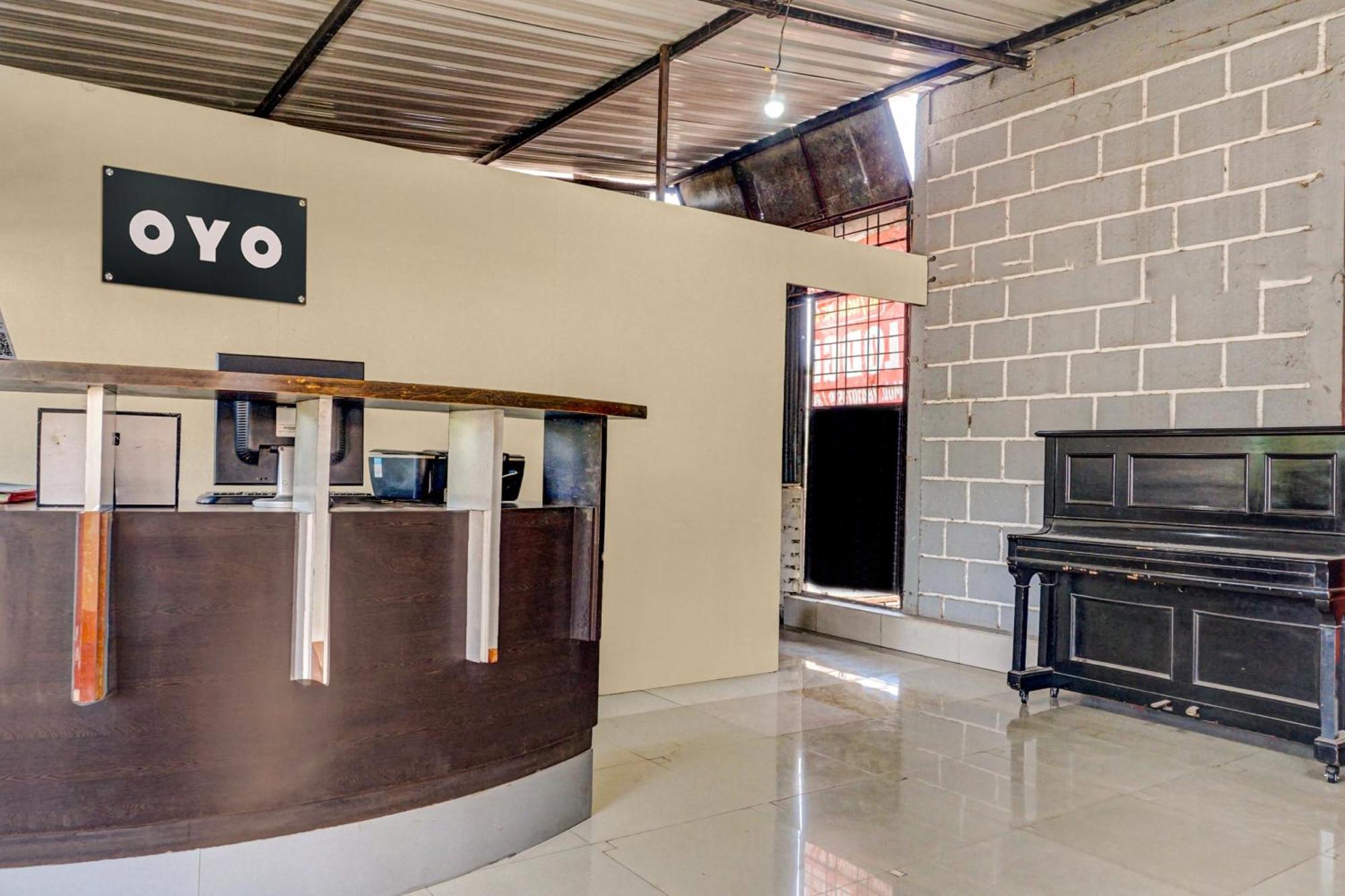 Hotel O Royal Lodge Koregaon Ngoại thất bức ảnh
